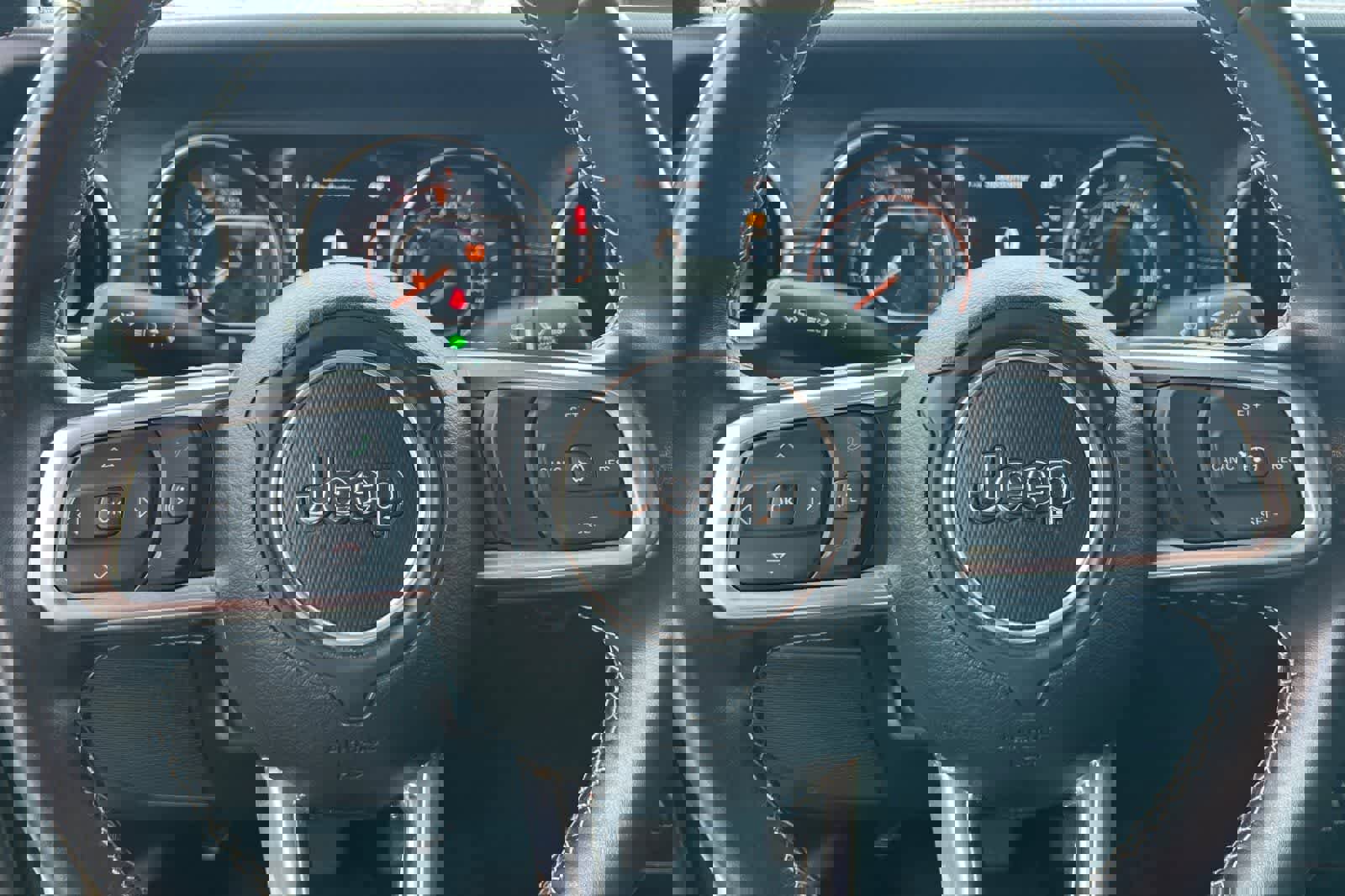 Used 2022 Jeep Gladiator Overland w/ Popular Equipment Package image 25