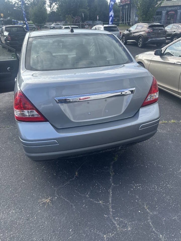 Used 2010 Nissan Versa 1.8 S w/ PWR Plus Pkg FWD image 3