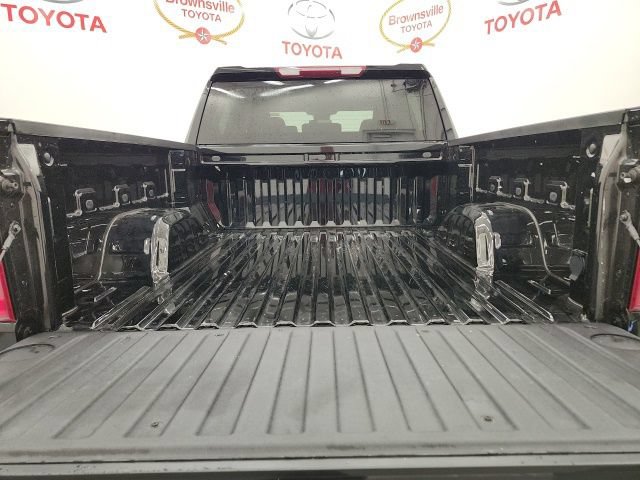 Used 2026 Chevrolet Silverado 1500 Custom RWD image 28