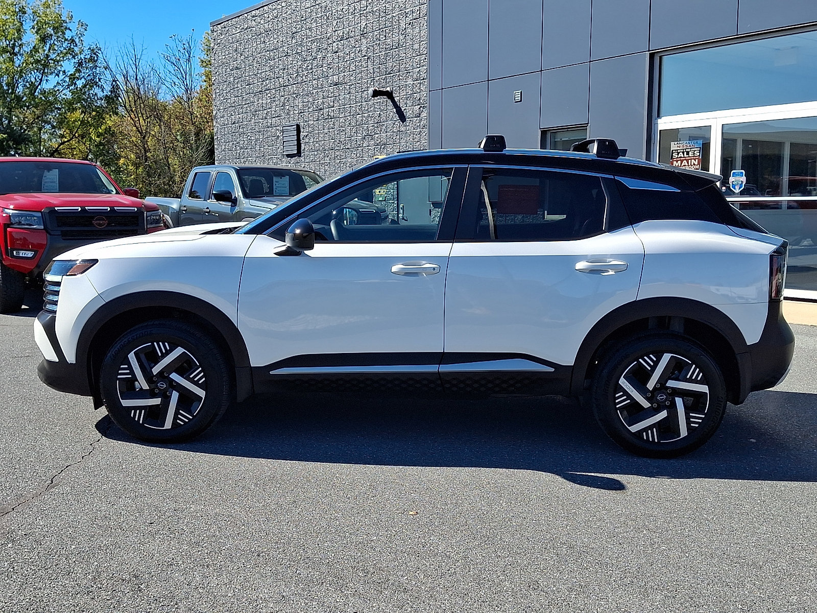 Certified 2026 Nissan Kicks SV w/ Cold Weather Package FWD image 4
