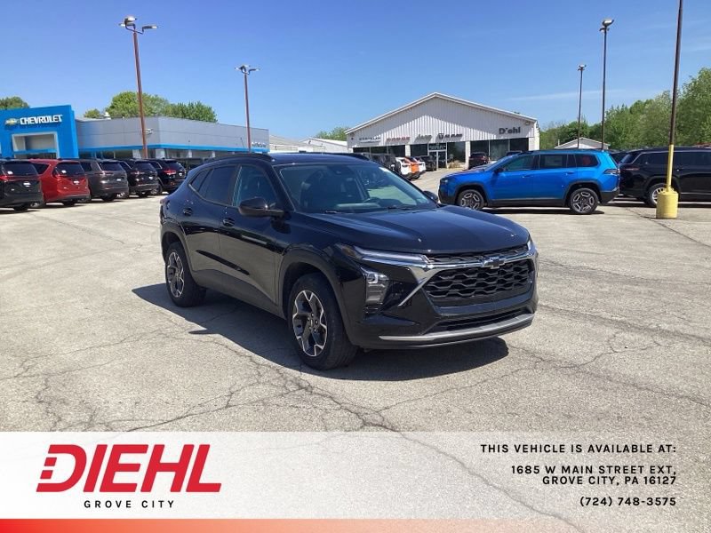 Used 2024 Chevrolet Trax LT w/ Driver Confidence Package FWD image 1