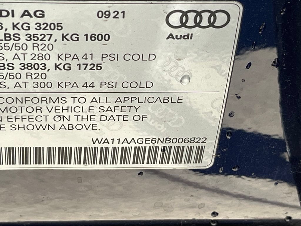 Used 2022 Audi e-tron Premium AWD/4WD image 24
