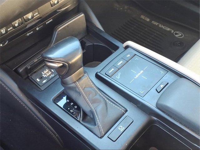 Used 2021 Lexus ES 250 w/ Premium Package image 12