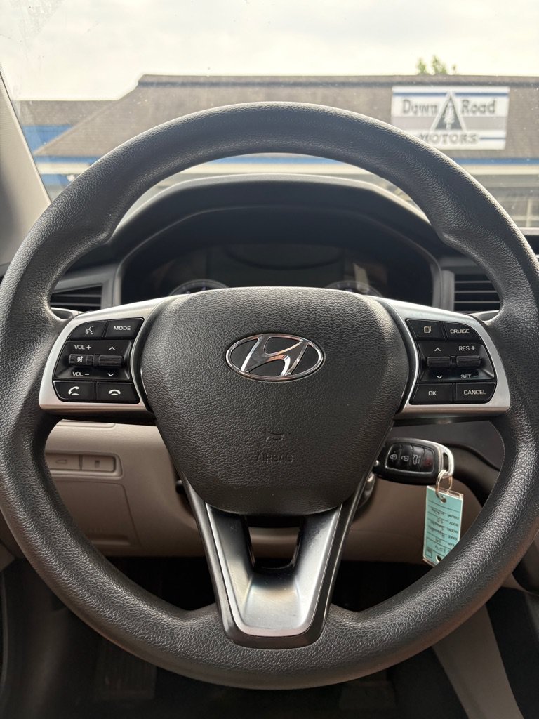 Used 2019 Hyundai Sonata SE FWD image 16