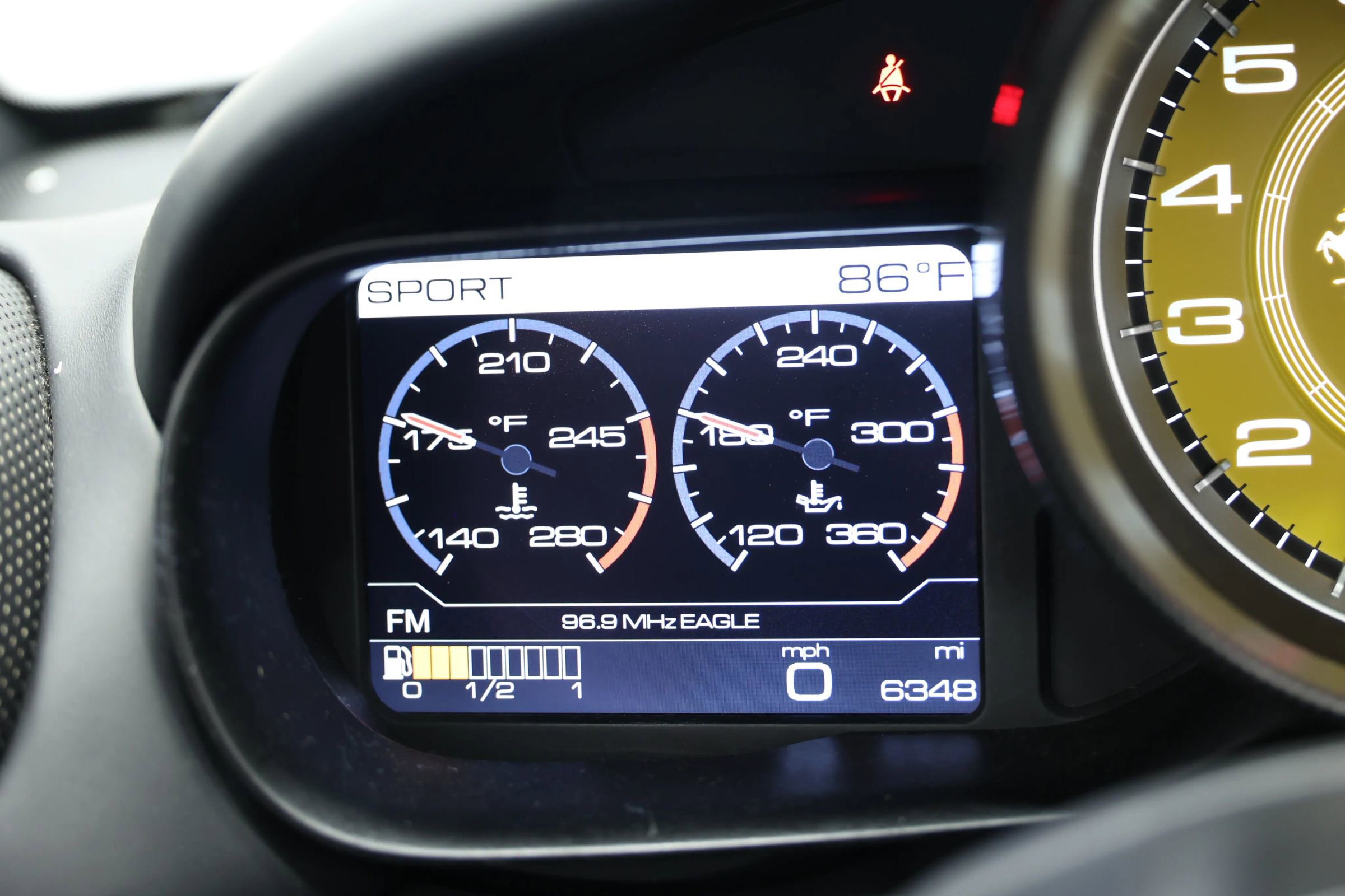 Used 2015 Ferrari California T image 34