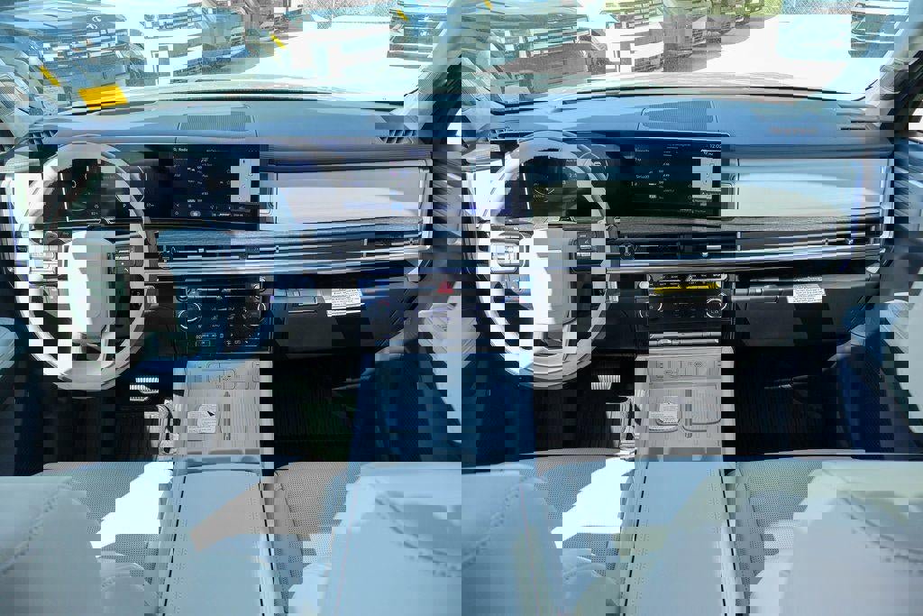 New 2026 Hyundai Santa Fe Calligraphy image 6