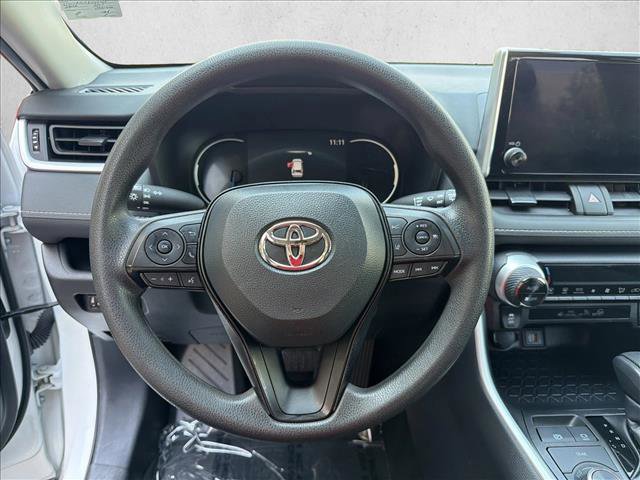 Used 2025 Toyota RAV4 LE AWD/4WD image 14
