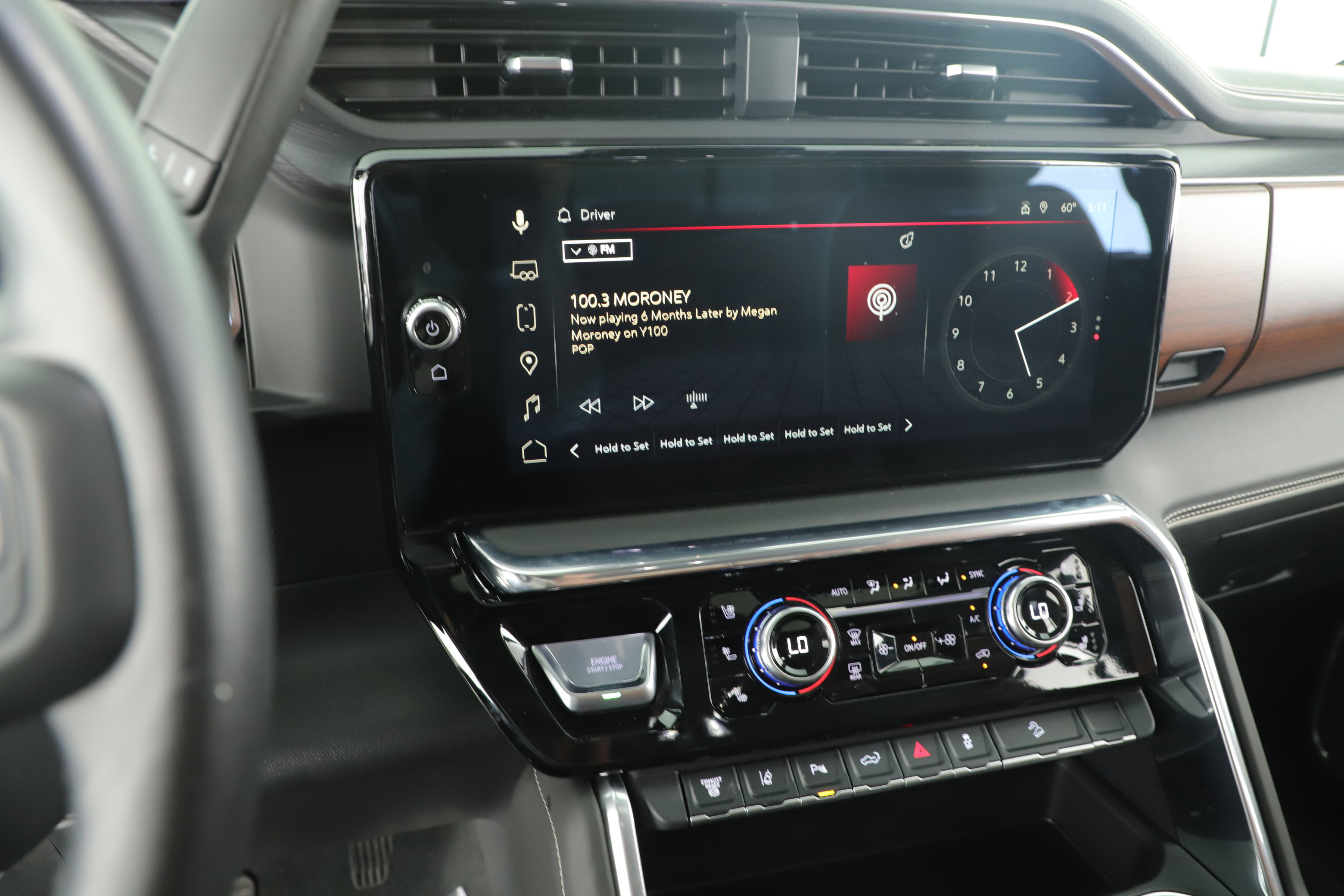 Used 2025 GMC Sierra 2500 Denali Ultimate image 12