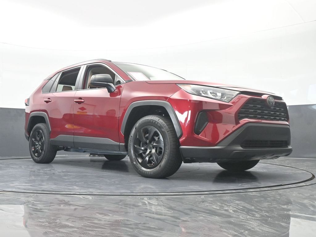 Used 2019 Toyota RAV4 LE image 60