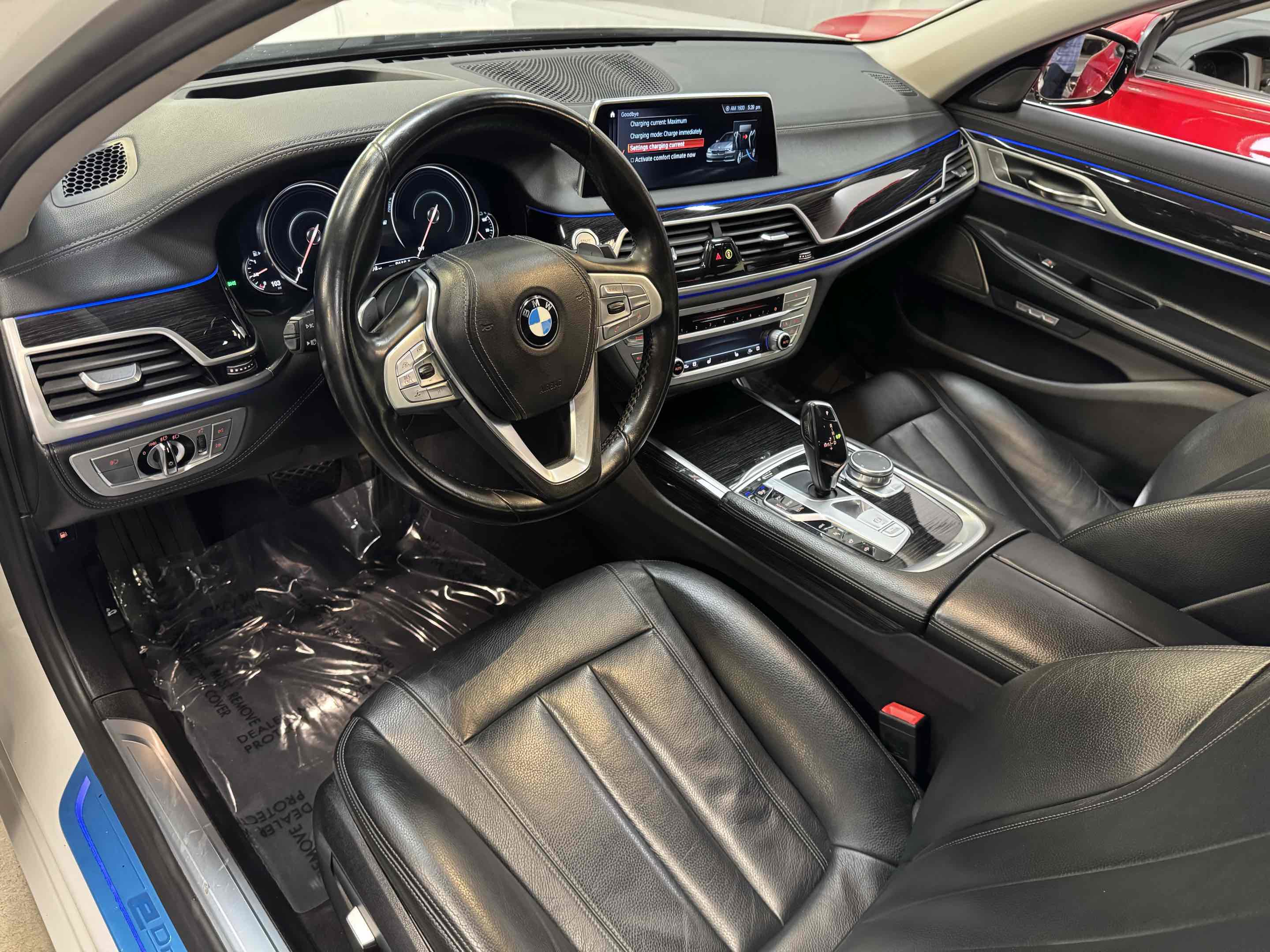 Used 2018 BMW 740e xDrive AWD/4WD image 31