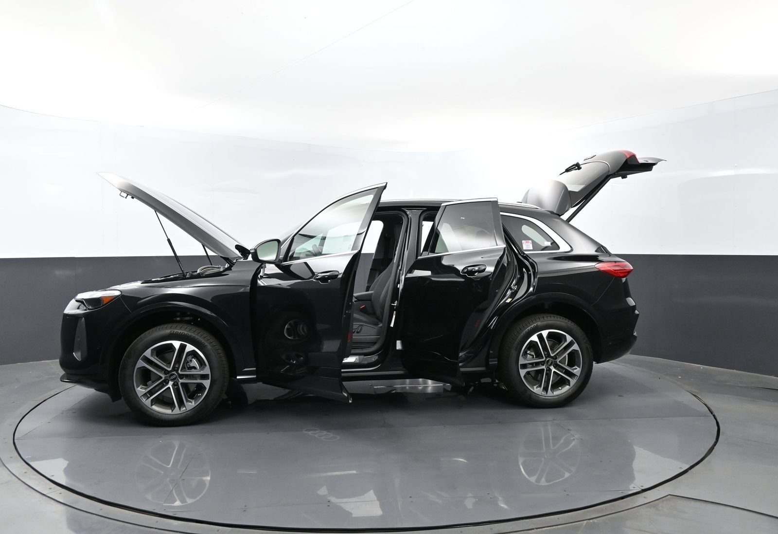 New 2026 Audi Q5 Premium AWD/4WD image 33