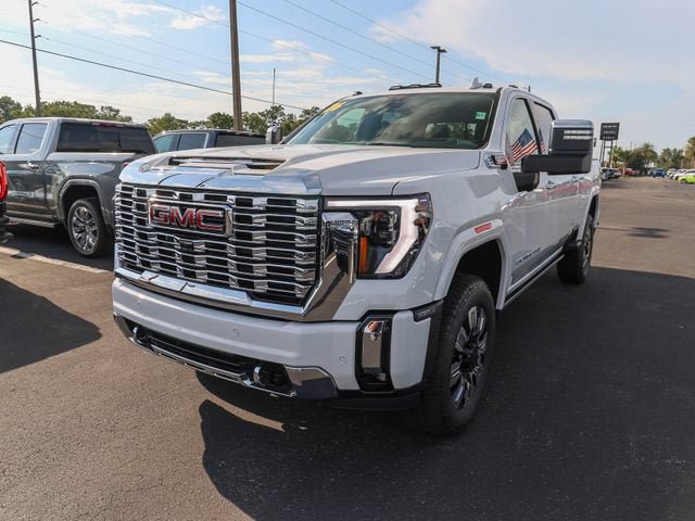 New 2026 GMC Sierra 2500 Denali w/ Denali Reserve Package AWD/4WD image 3