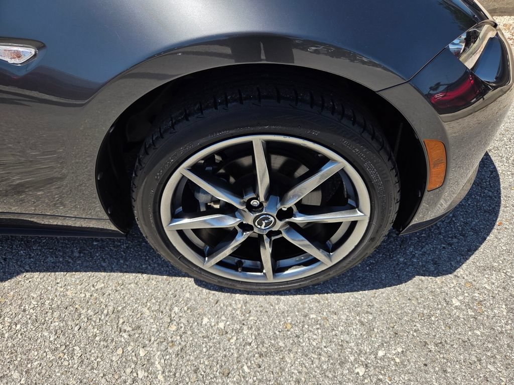 Used 2023 MAZDA MX-5 Miata Grand Touring RWD image 18