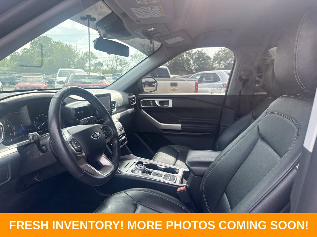 Used 2020 Ford Explorer XLT w/ Equipment Group 202A RWD image 8