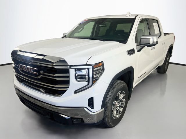 Used 2025 GMC Sierra 1500 SLT AWD/4WD image 4