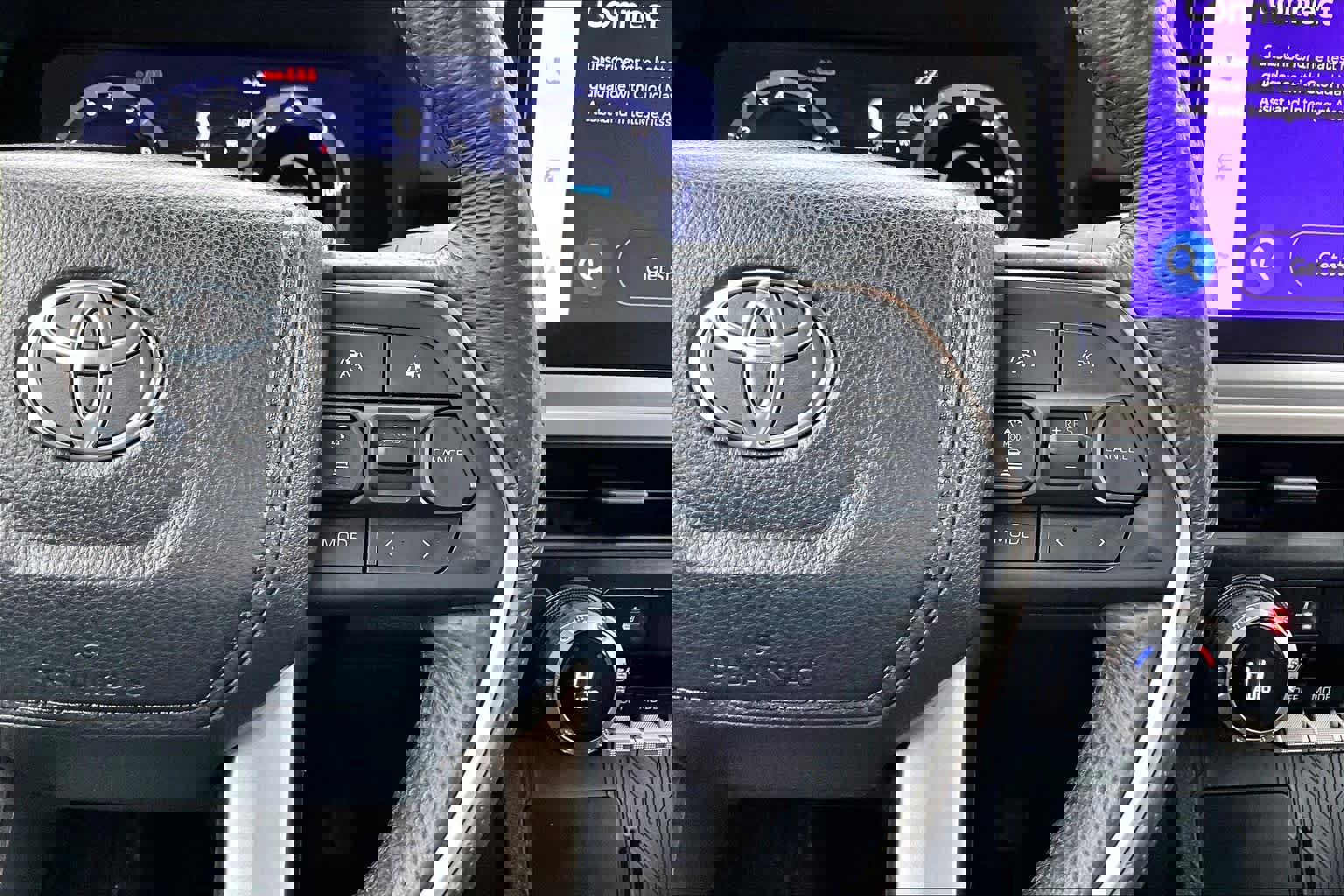 Used 2024 Toyota Tacoma TRD Off-Road w/ TRD Off Road Premium Package image 25