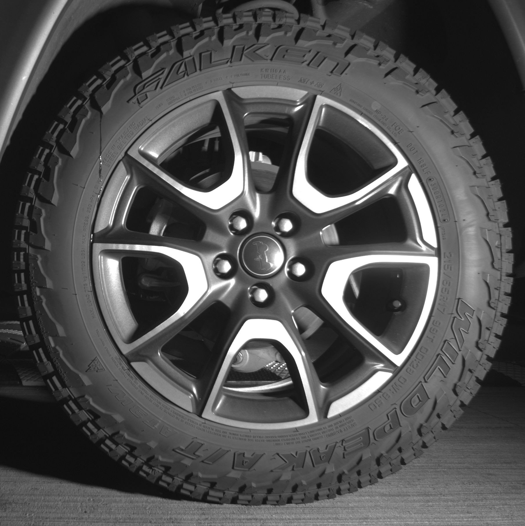 Used 2025 Jeep Compass Trailhawk image 14