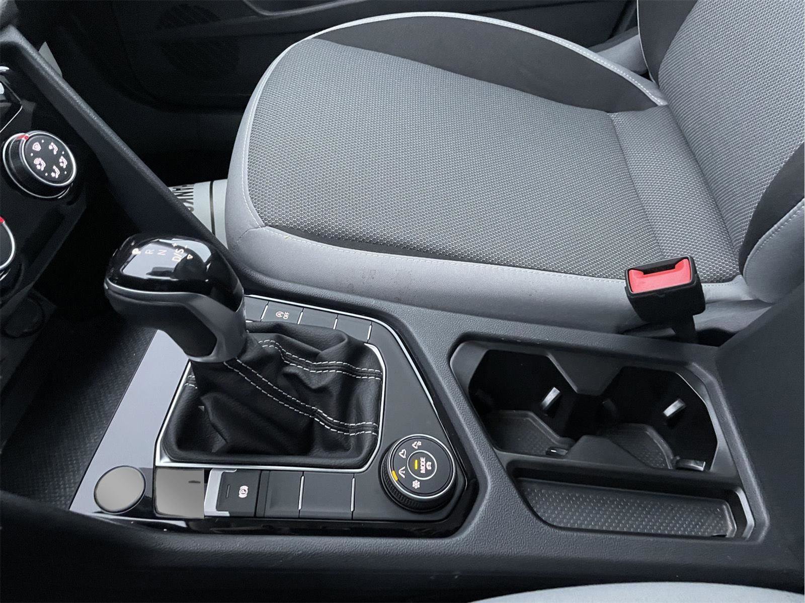 Used 2024 Volkswagen Taos S image 30