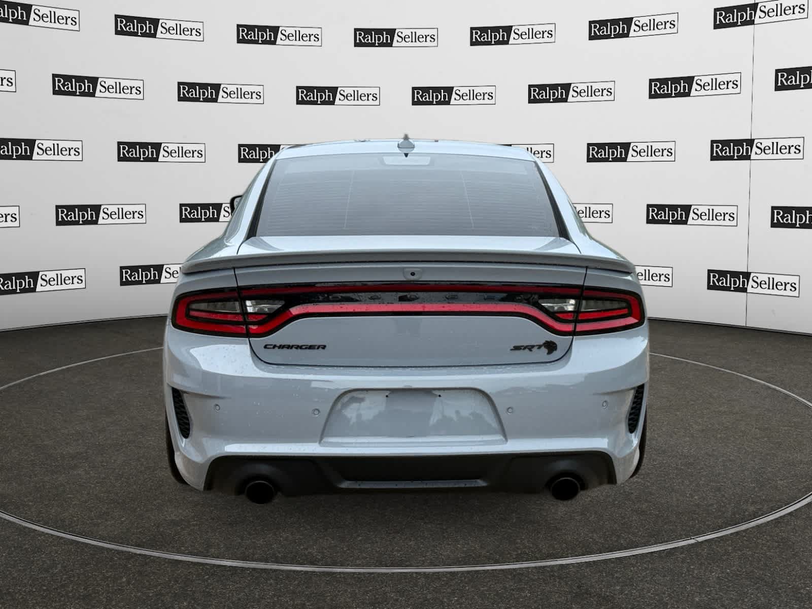 Used 2022 Dodge Charger SRT Hellcat w/ Harman/Kardon Audio Group RWD image 5