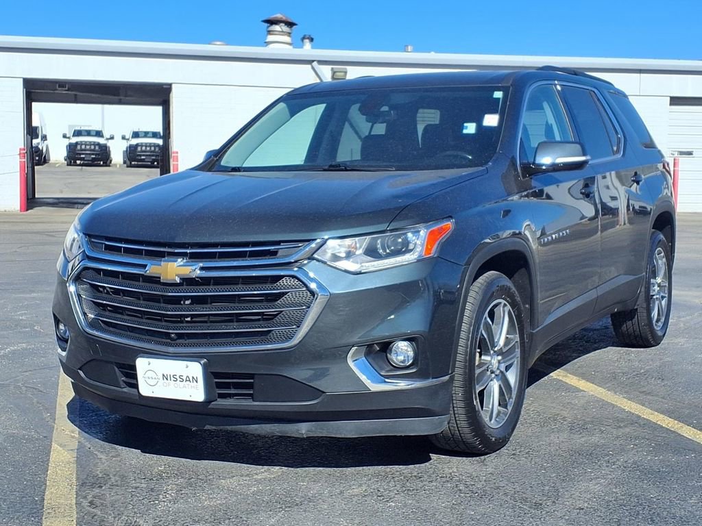 Used 2019 Chevrolet Traverse LT w/ LT Premium Package image 2