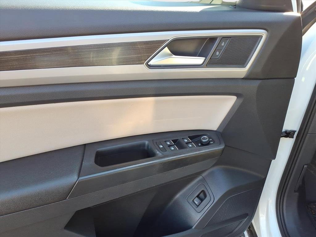 Used 2018 Volkswagen Atlas SEL image 5