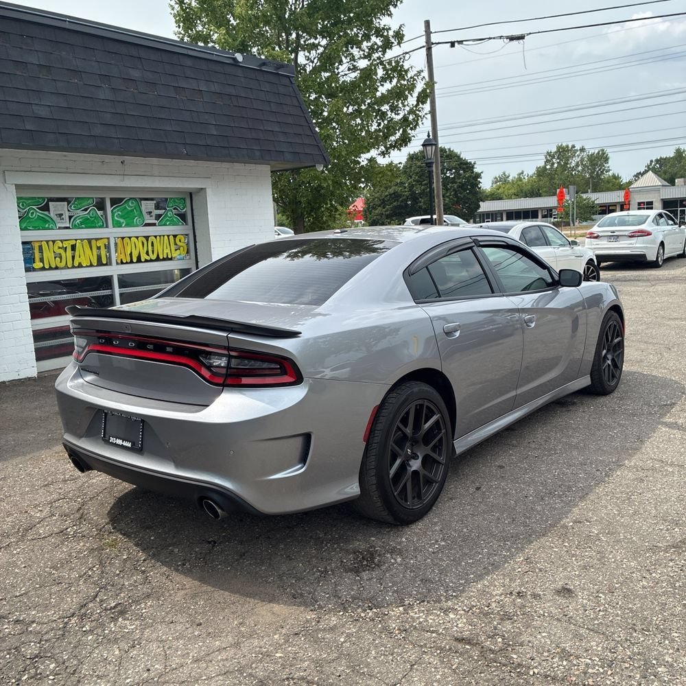 Used 2017 Dodge Charger R/T w/ Quick Order Package 29S RWD image 3