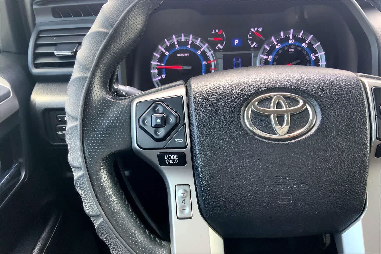 Used 2016 Toyota 4Runner SR5 RWD image 24