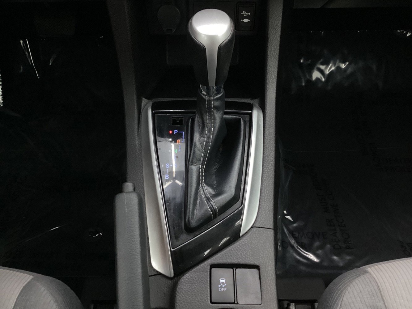 Used 2018 Toyota Corolla L FWD image 35