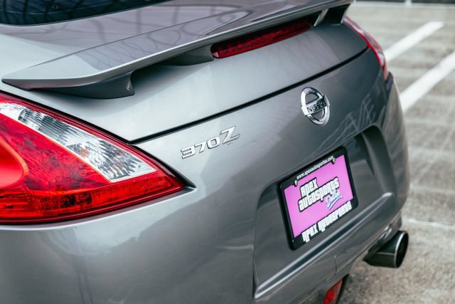 Used 2009 Nissan 370Z Touring RWD image 34