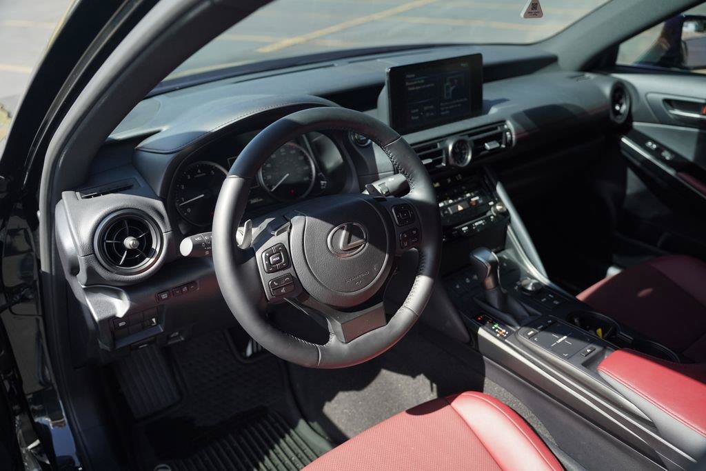 Used 2025 Lexus IS 300 F Sport AWD/4WD image 9
