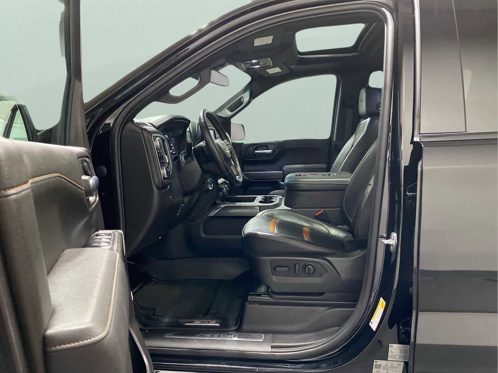 Used 2022 GMC Sierra 1500 AT4 w/ AT4 Preferred Package image 10