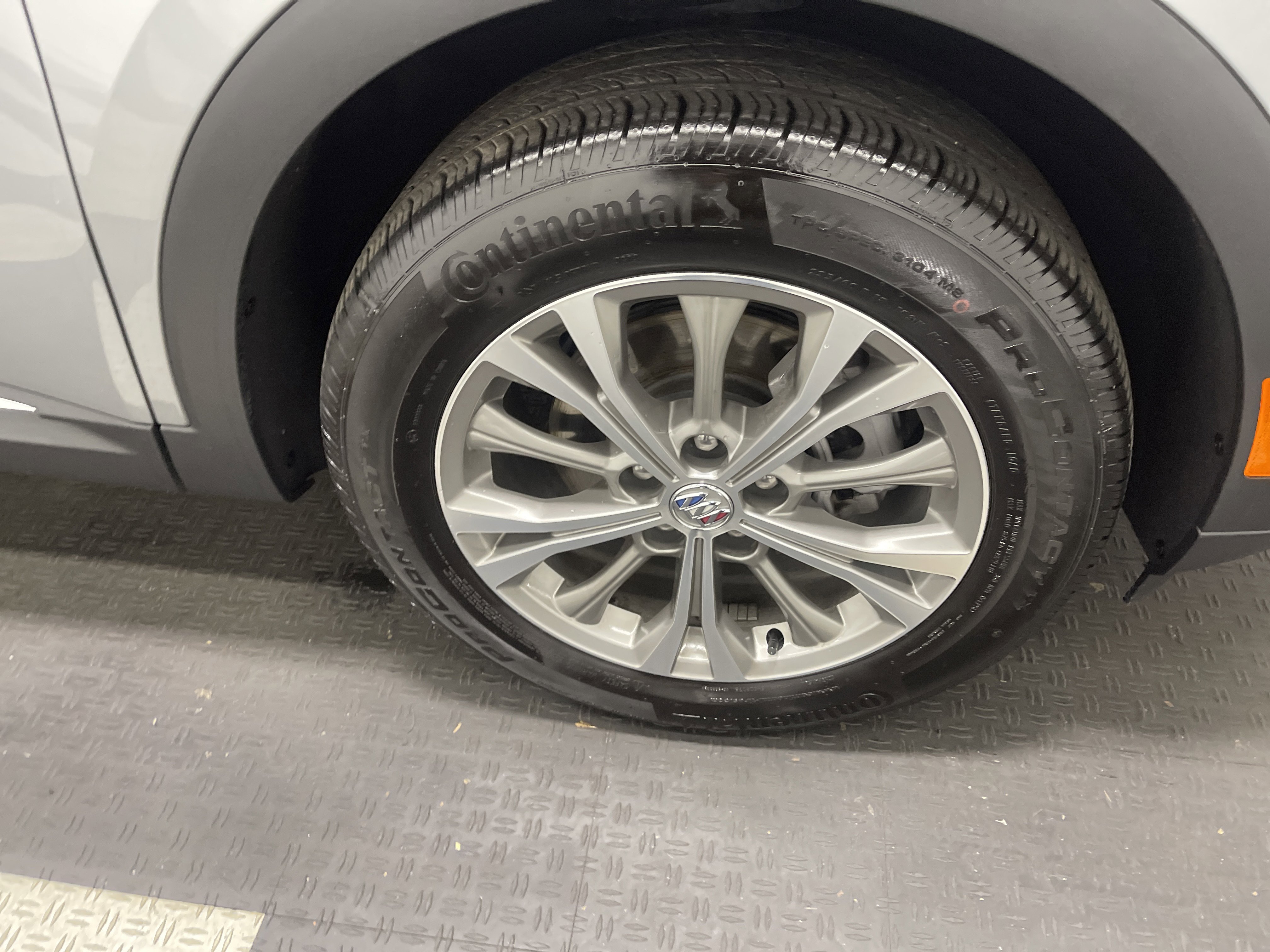 Used 2023 Buick Envision Preferred image 28