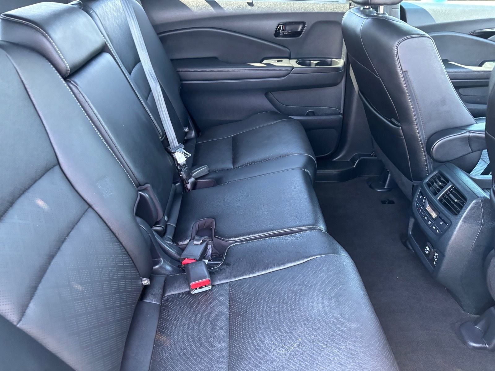 Used 2023 Honda Passport Elite image 17