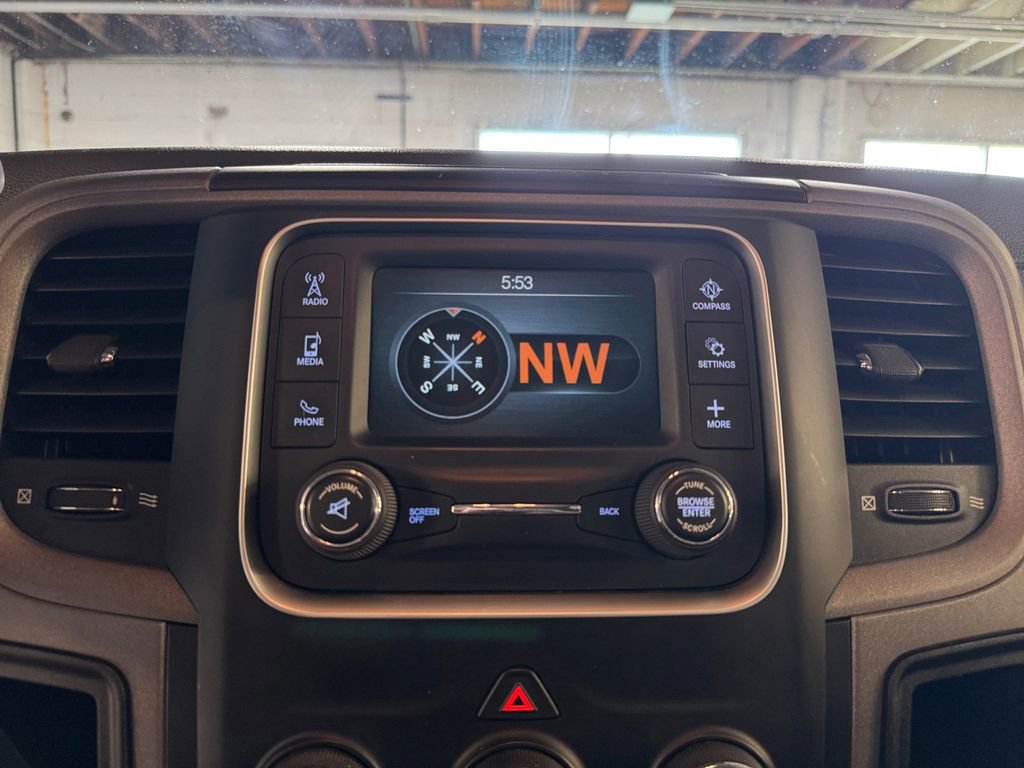 Used 2014 RAM 2500 Tradesman w/ Chrome Appearance Group AWD/4WD image 19