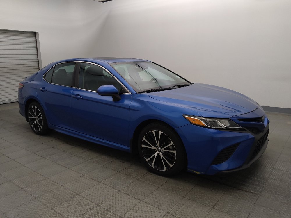 Used 2019 Toyota Camry SE FWD image 11