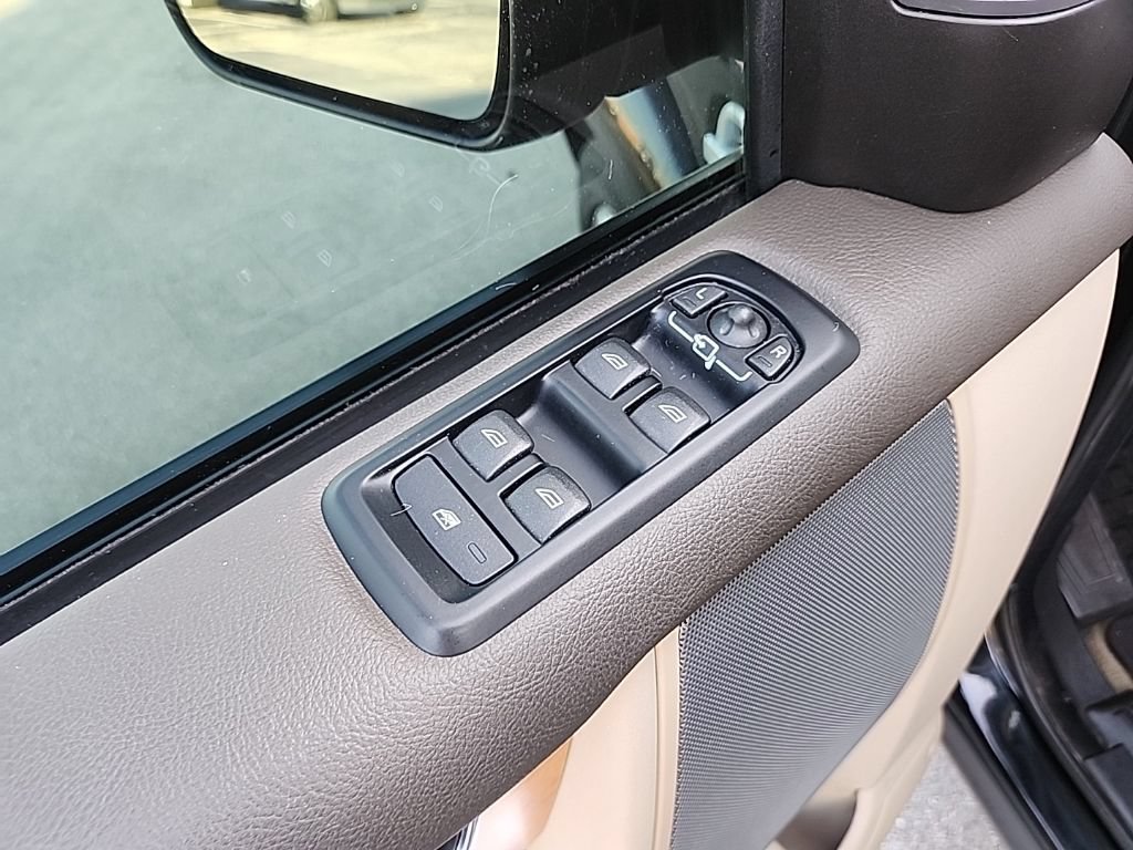 Used 2013 Land Rover LR4 HSE LUX AWD/4WD image 26