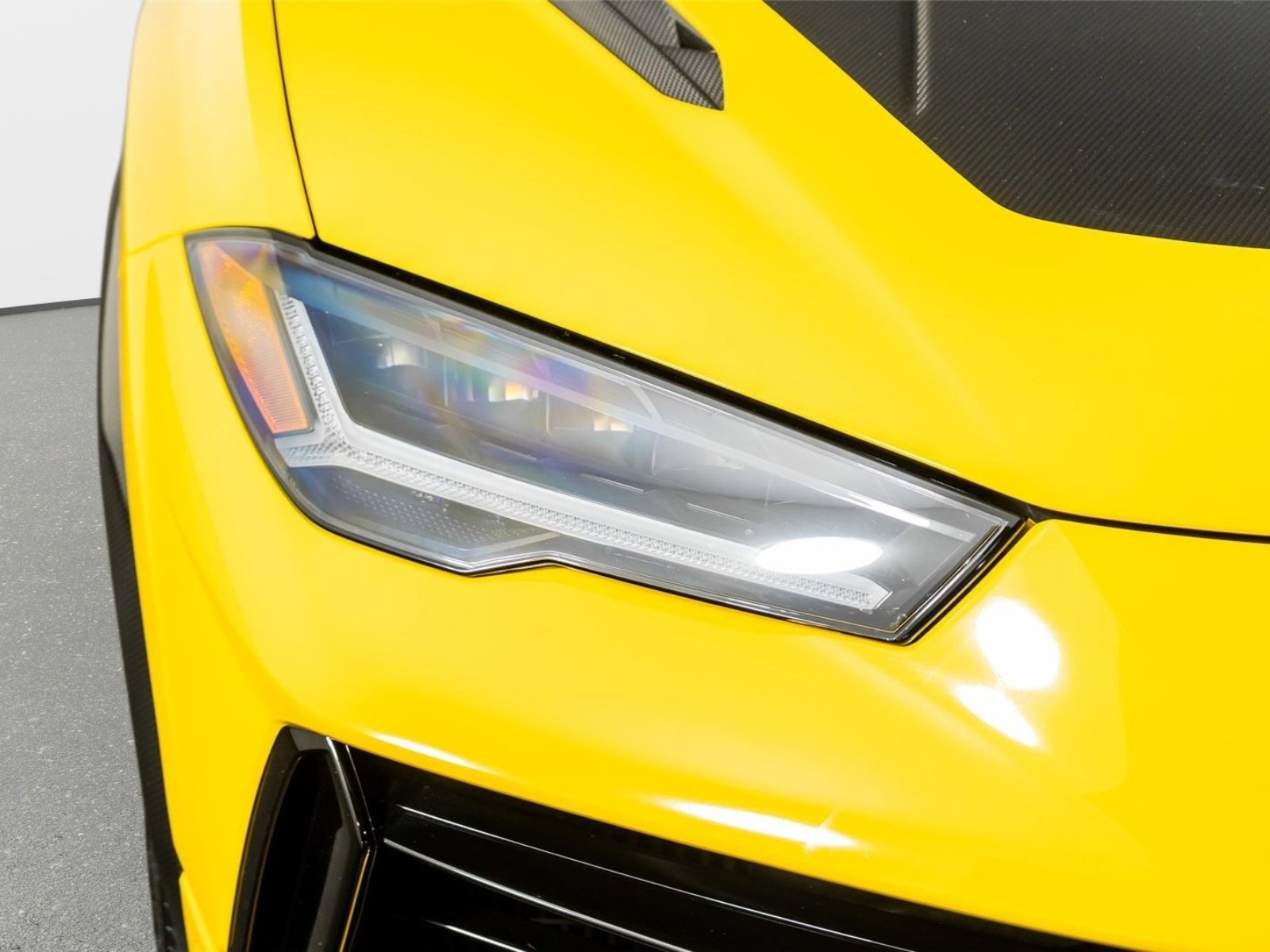 Used 2023 Lamborghini Urus Performante image 23