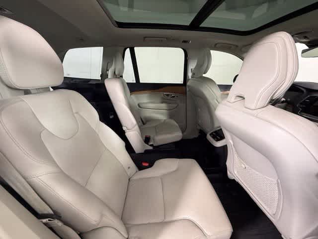 Used 2022 Volvo XC90 T6 Momentum w/ Advanced Package AWD/4WD image 29
