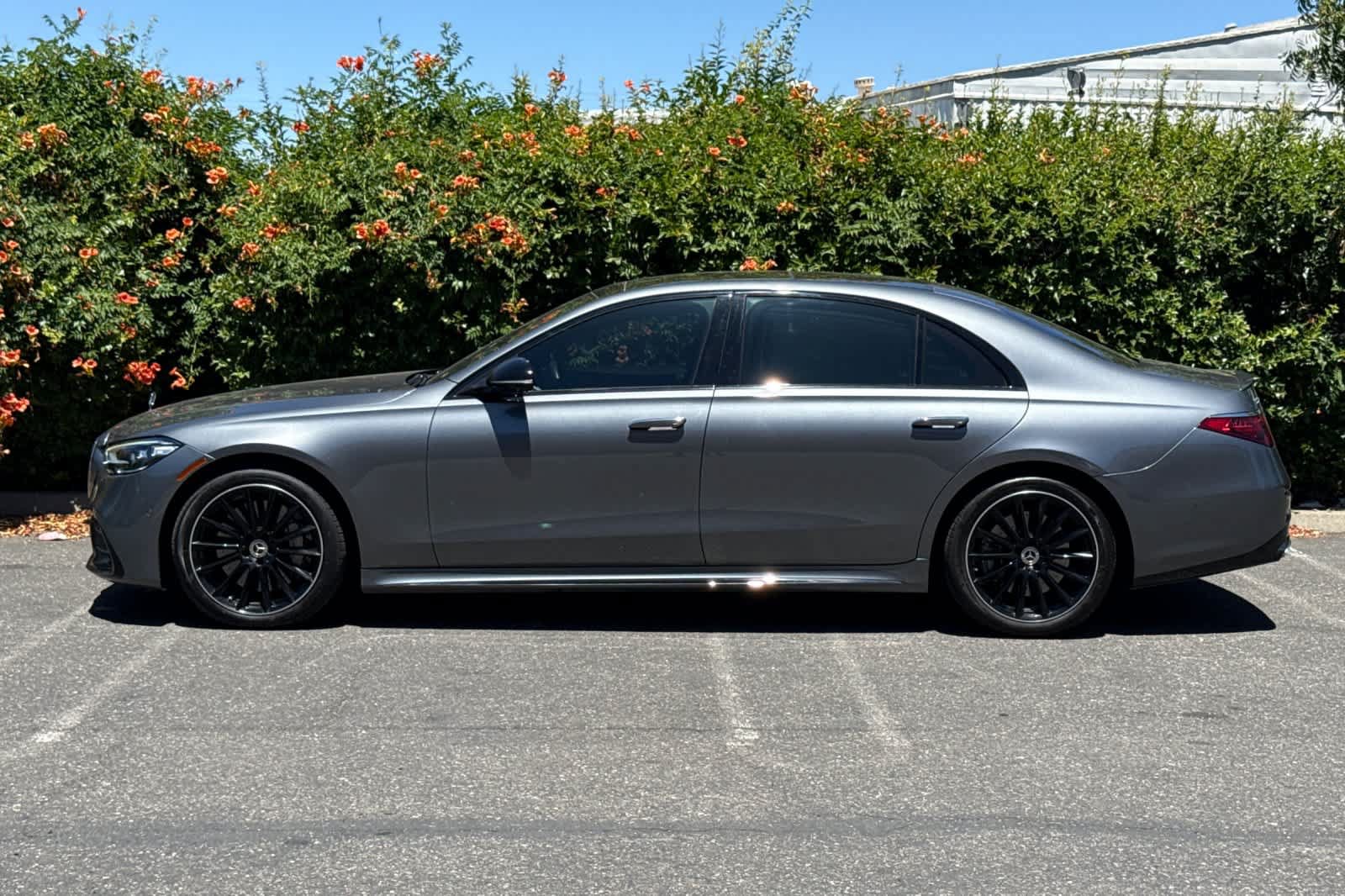 Certified 2023 Mercedes-Benz S 500 4MATIC w/ AMG Line image 6