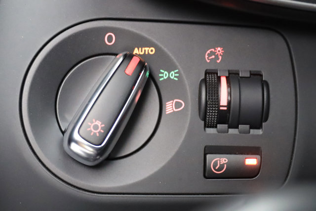 Used 2009 Audi R8 V8 image 56