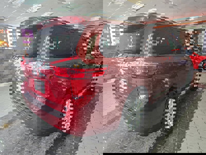 Used 2017 Toyota Sienna XLE w/ XLE Navigation Package image 4