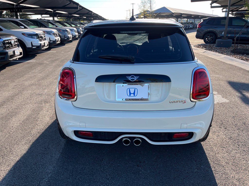 Used 2020 MINI Cooper S w/ Signature Upholstery Package FWD image 4