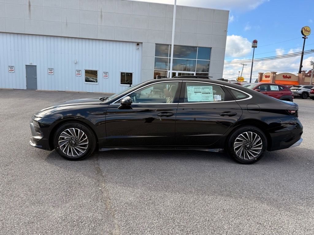 New 2026 Hyundai Sonata Limited image 4
