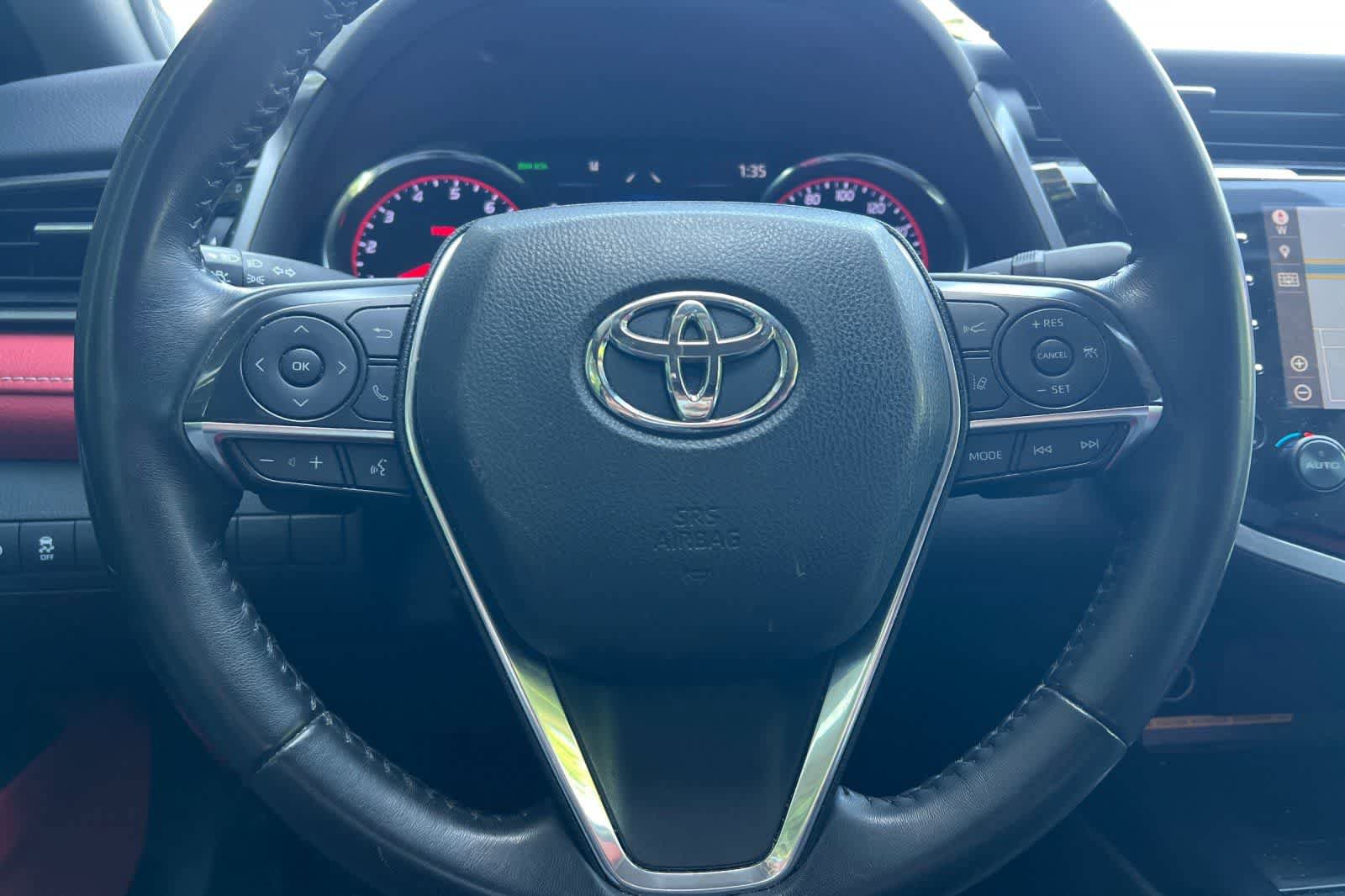 Used 2019 Toyota Camry XSE FWD image 25