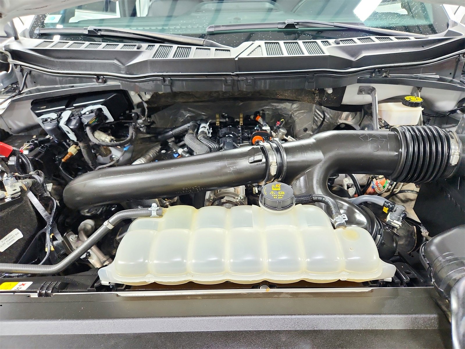 Used 2024 Ford F150 Lariat w/ Tow/Haul Package image 17