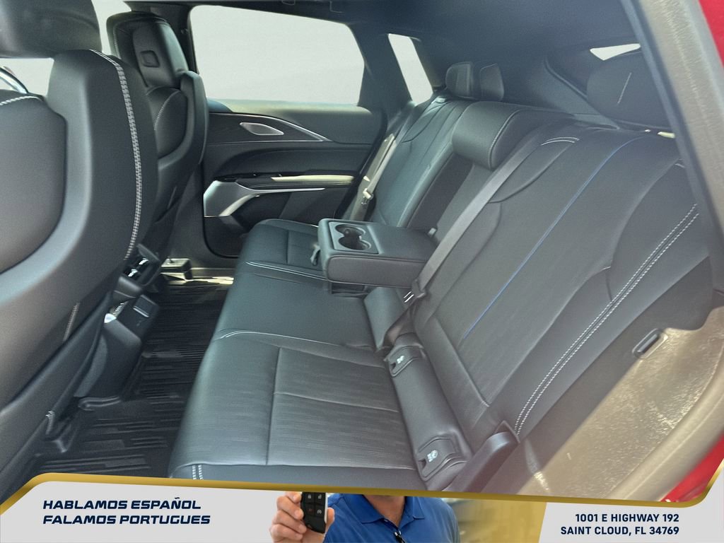 Used 2024 Cadillac Lyriq Luxury w/ LPO, Floor Liner Package image 25