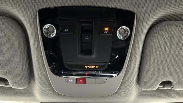 Used 2025 Kia Sorento SX AWD/4WD image 36