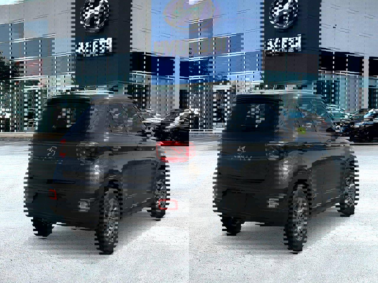 New 2026 Hyundai Venue SE image 4