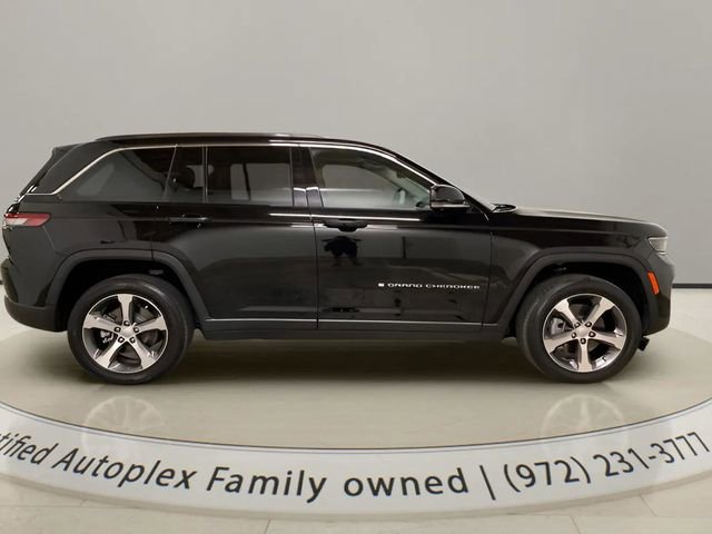 Used 2023 Jeep Grand Cherokee 4WD 4xe w/ Luxury Tech Group II image 6