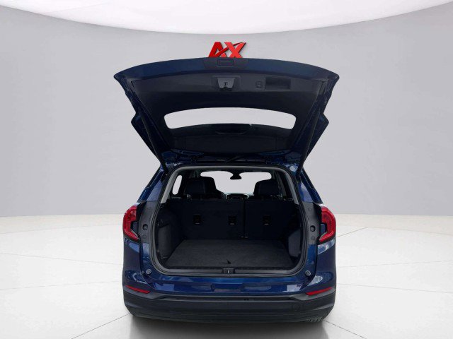 Used 2023 GMC Terrain SLE w/ Driver Convenience Package image 51